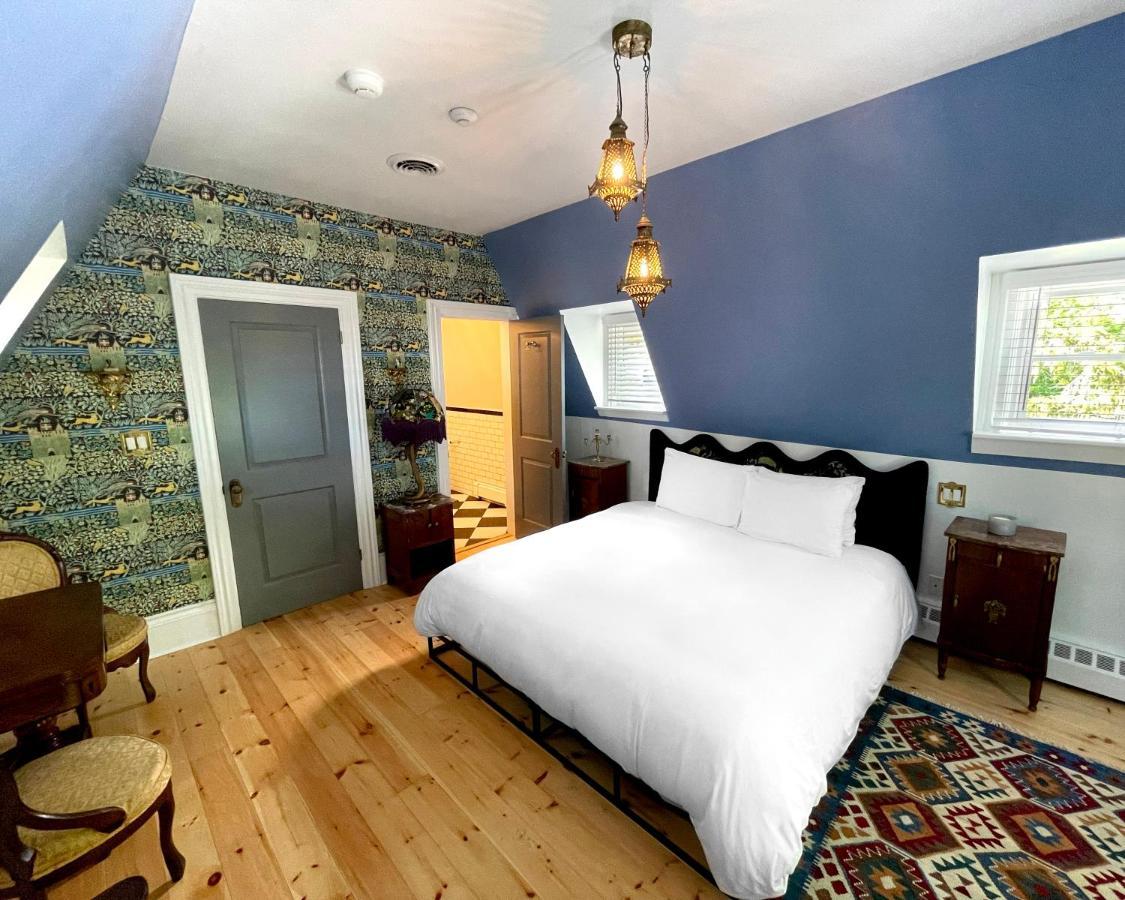 Merrill House Hotel